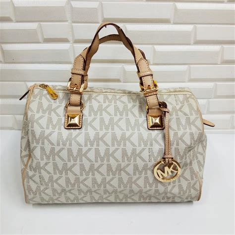 fake michael kors handbags ireland|michael kors copy handbags.